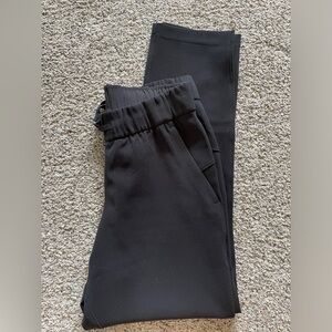 Lululemon on the fly 7/8 pants